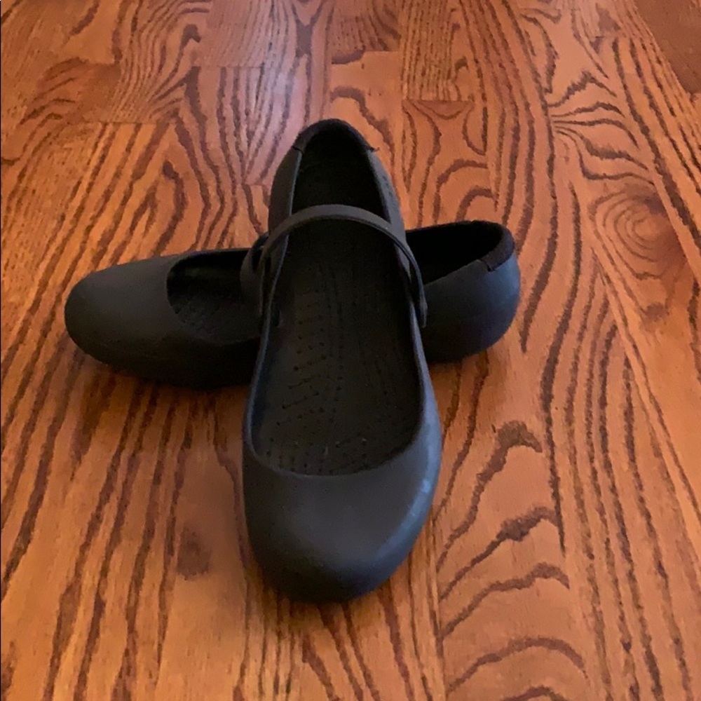 Slip on croc Mary Janes